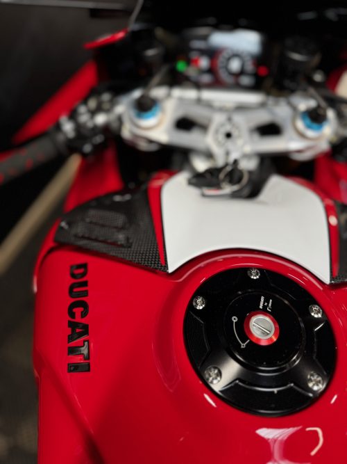 DUCATI PANIGALE 1103 V4 S AKRAPOVIC - A PARTIR DE 499€/MOIS – Image 7