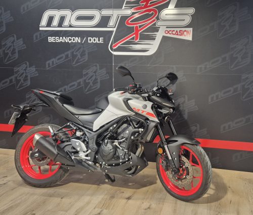 YAMAHA MT-03 – A PARTIR DE 111€/MOIS – Image 2