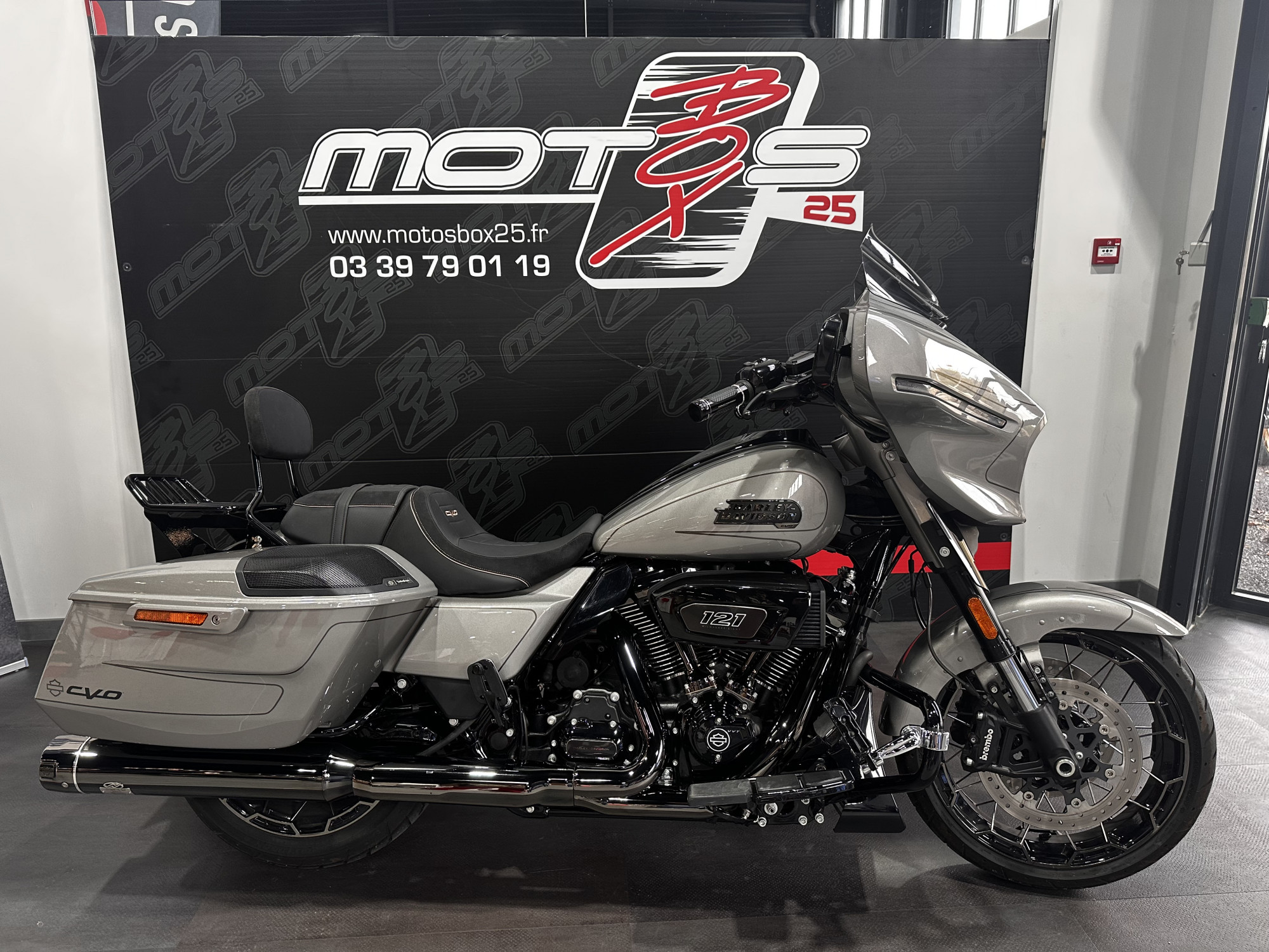 HARLEY-DAVIDSON TOURING STREET GLIDE 1977 CVO