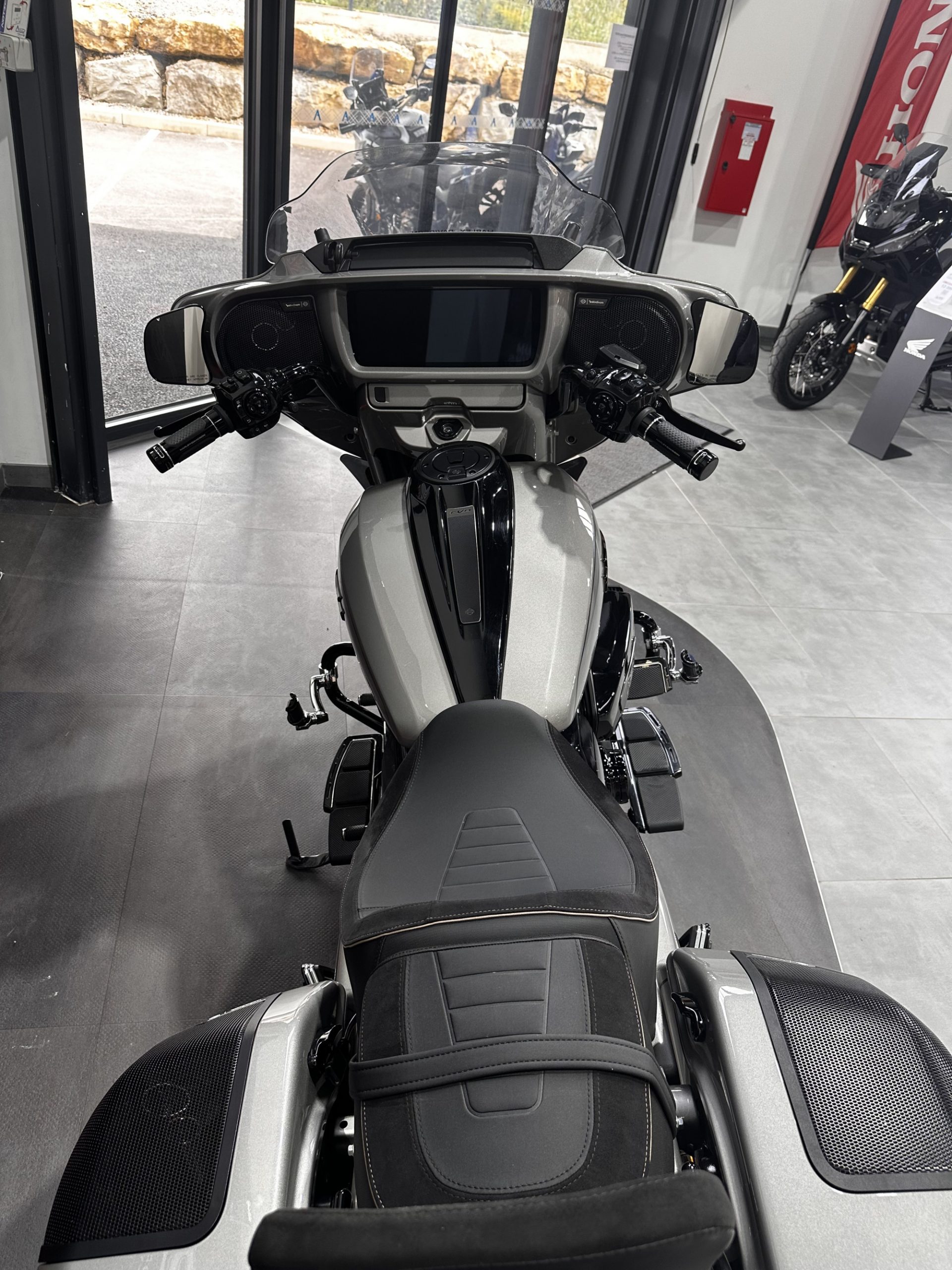 HARLEY-DAVIDSON TOURING STREET GLIDE 1977 CVO – Image 5