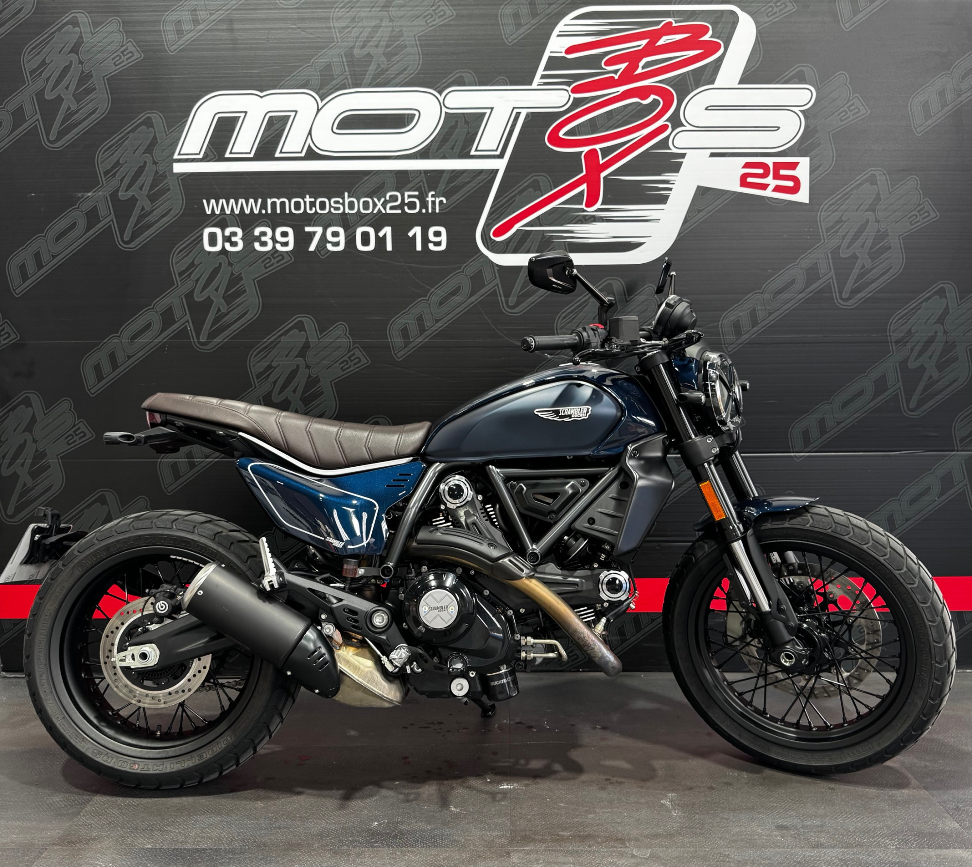DUCATI SCRAMBLER 800 NIGHTSHIFT - A PARTIR DE 186€/MOIS