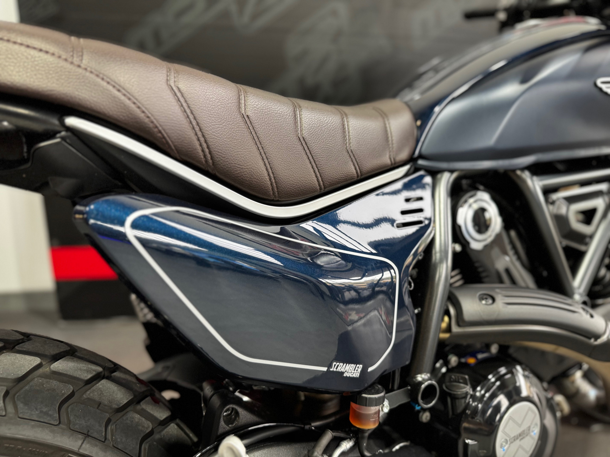 DUCATI SCRAMBLER 800 NIGHTSHIFT - A PARTIR DE 186€/MOIS – Image 5