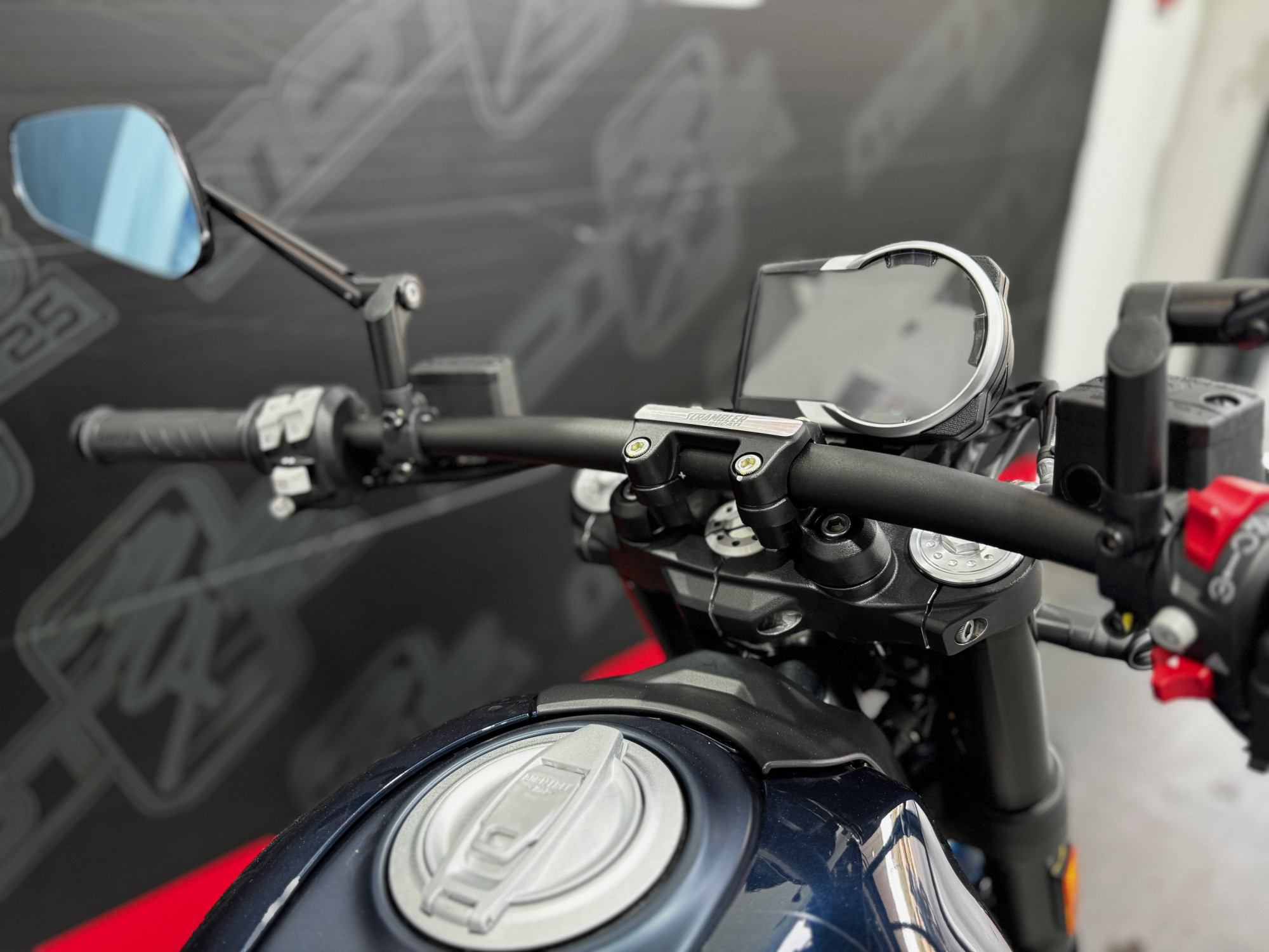 DUCATI SCRAMBLER 800 NIGHTSHIFT - A PARTIR DE 186€/MOIS – Image 7