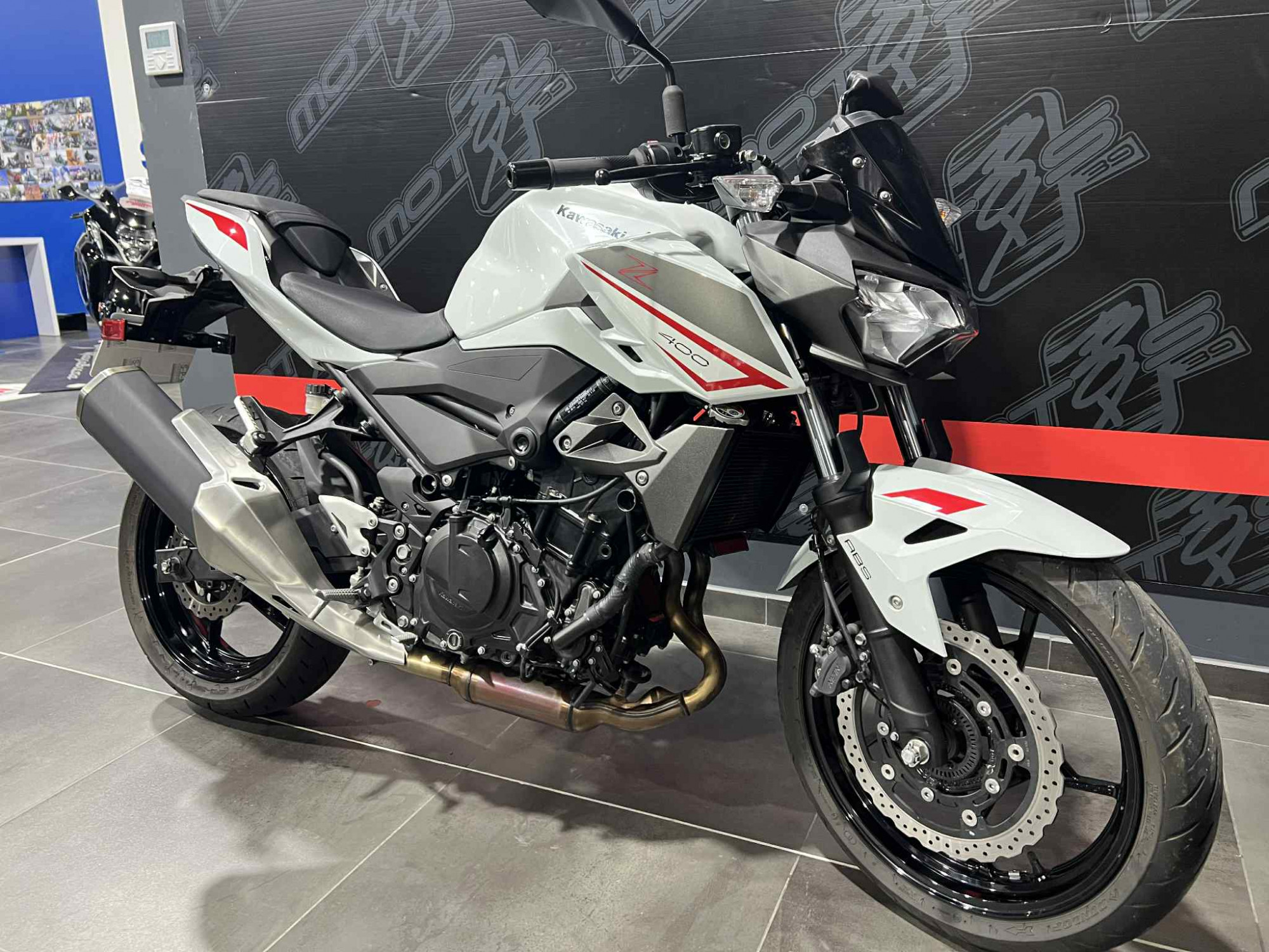 KAWASAKI Z400 - A PARTIR DE 99€ /MOIS – Image 2