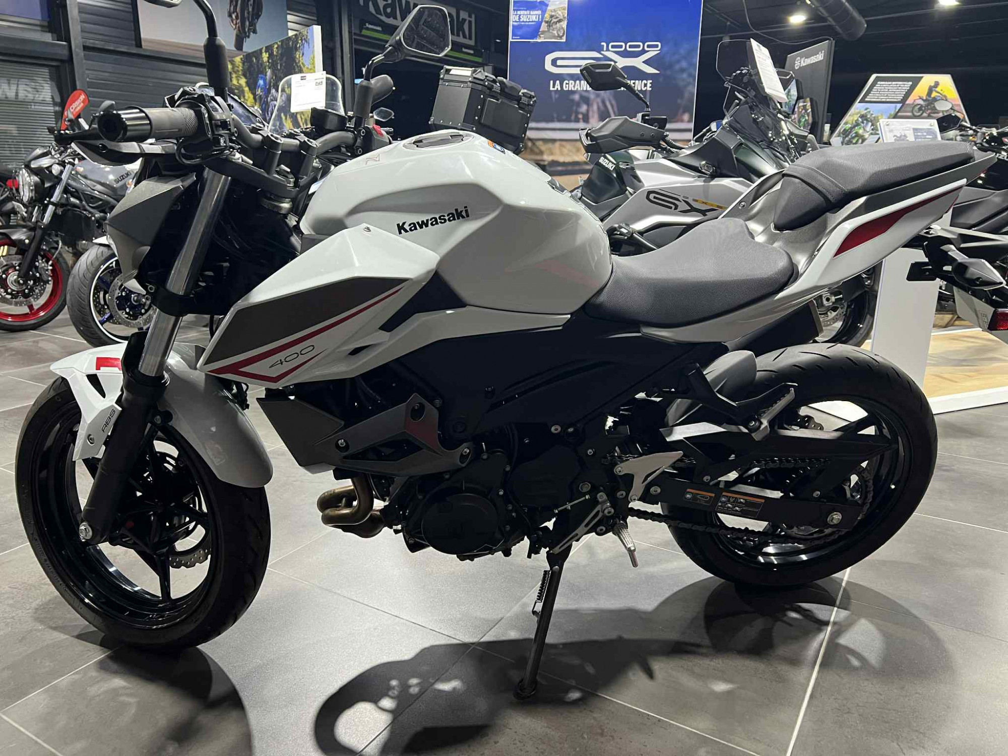 KAWASAKI Z400 - A PARTIR DE 99€ /MOIS – Image 3