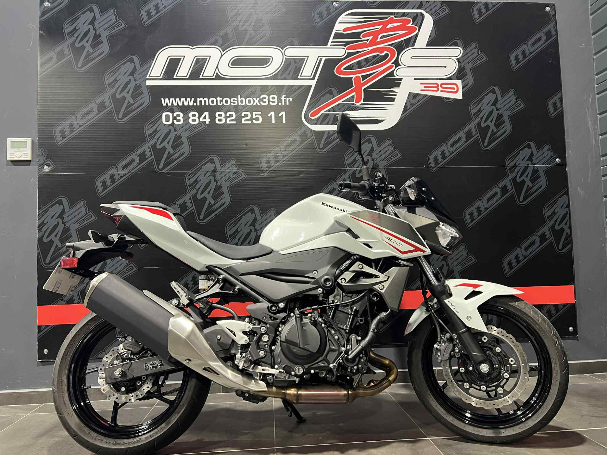 KAWASAKI Z400 - A PARTIR DE 99€ /MOIS