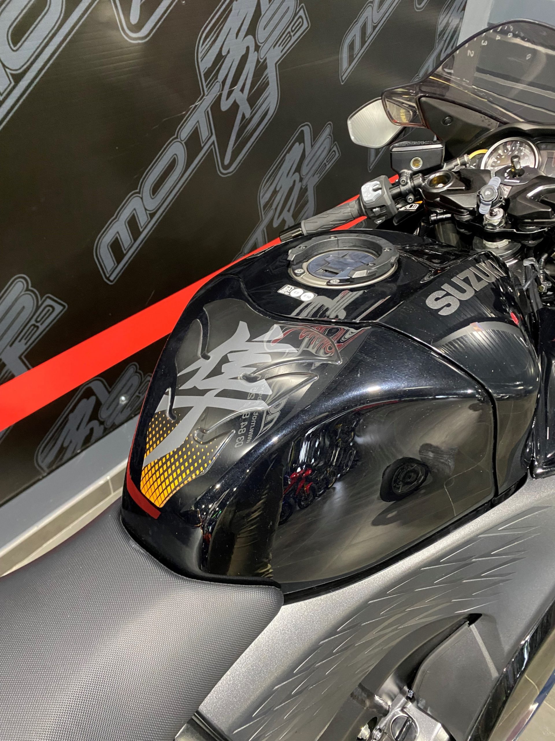 SUZUKI GSX-R 1300 HAYABUSA - A PARTIR DE 269€ /MOIS – Image 4