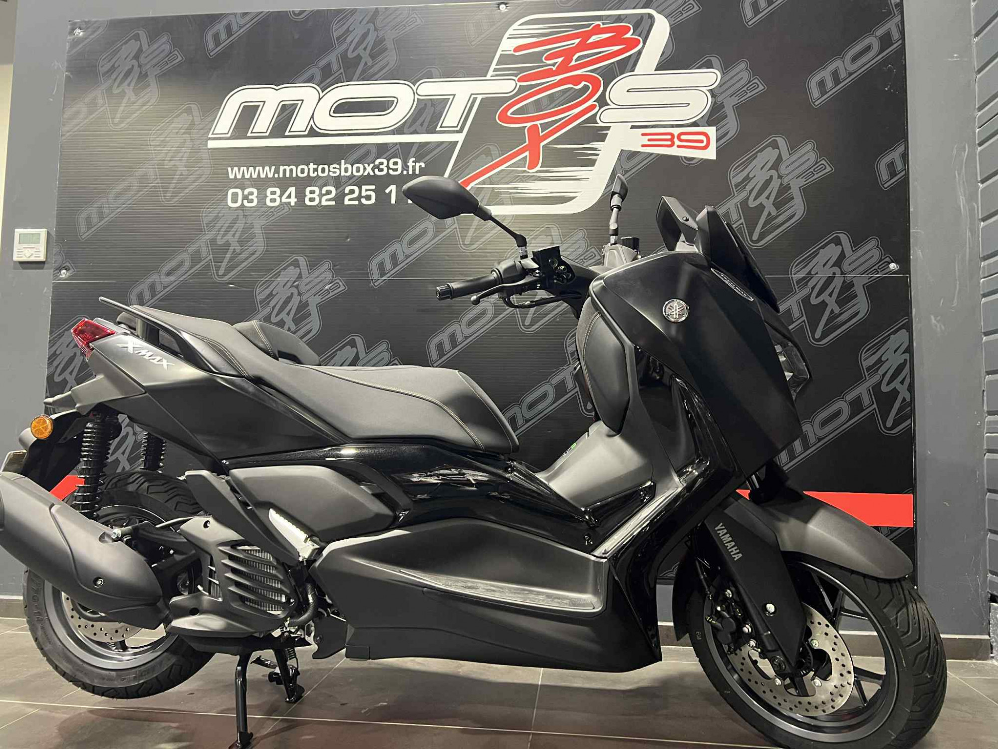 YAMAHA XMAX 125 TECH MAX - A PARTIR DE 137€ /MOIS
