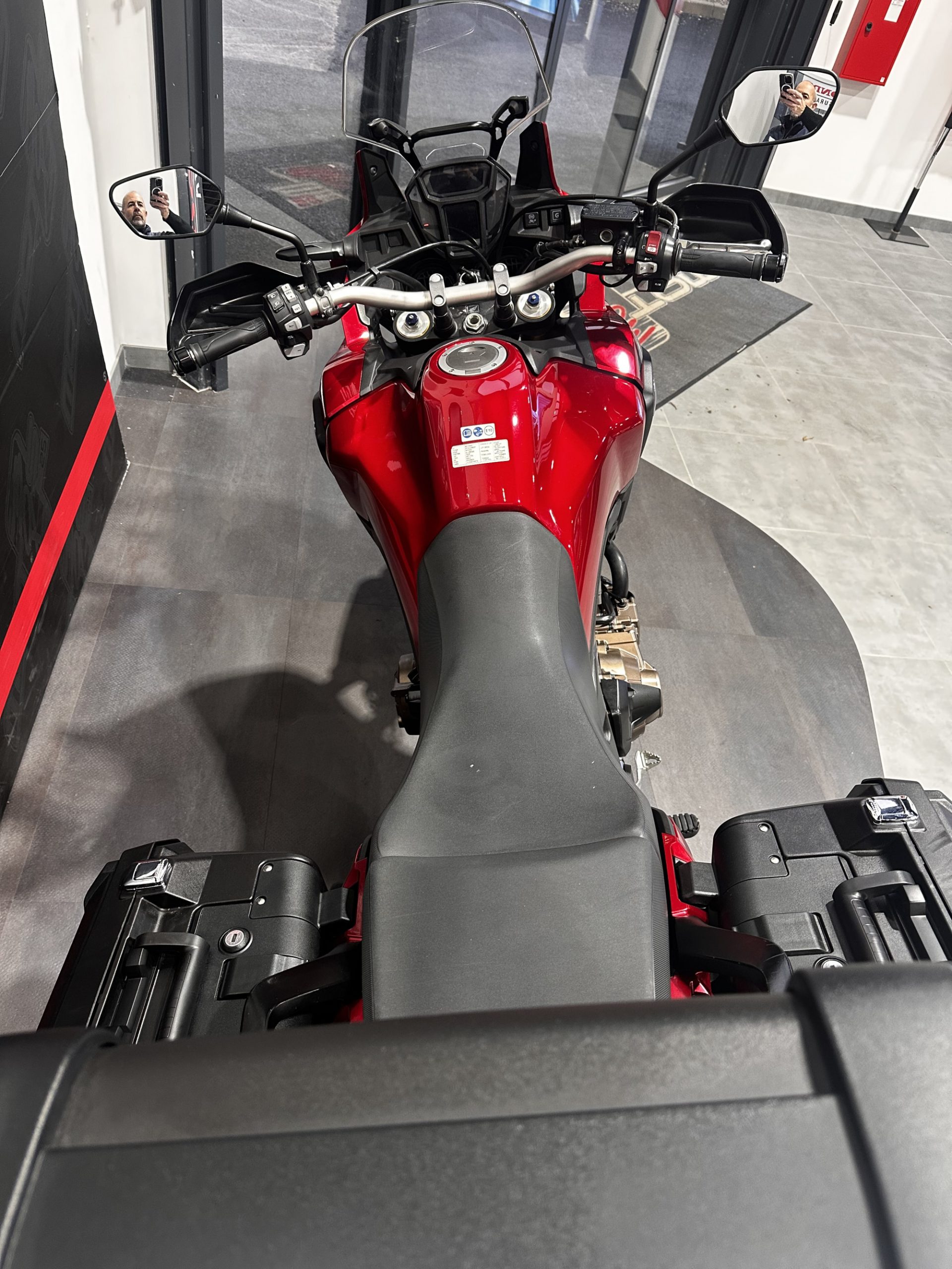 HONDA AFRICA TWIN CRF1000D DCT – Image 4