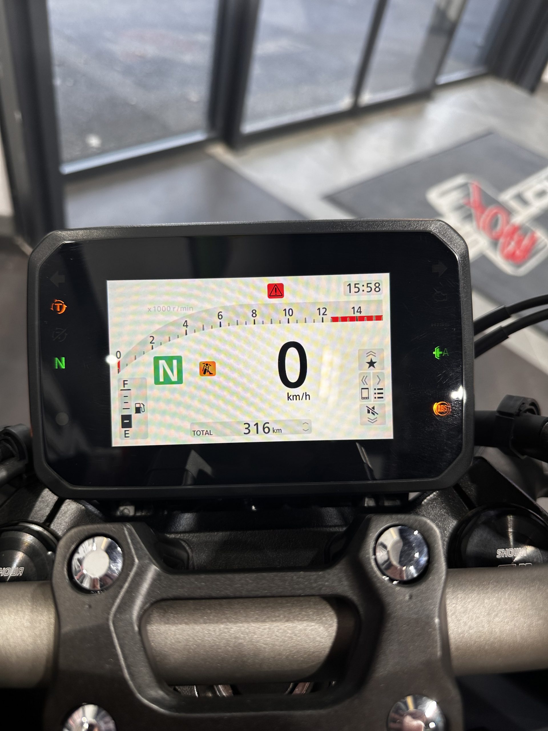 HONDA CB 650 R E-CLUTCH – Image 5