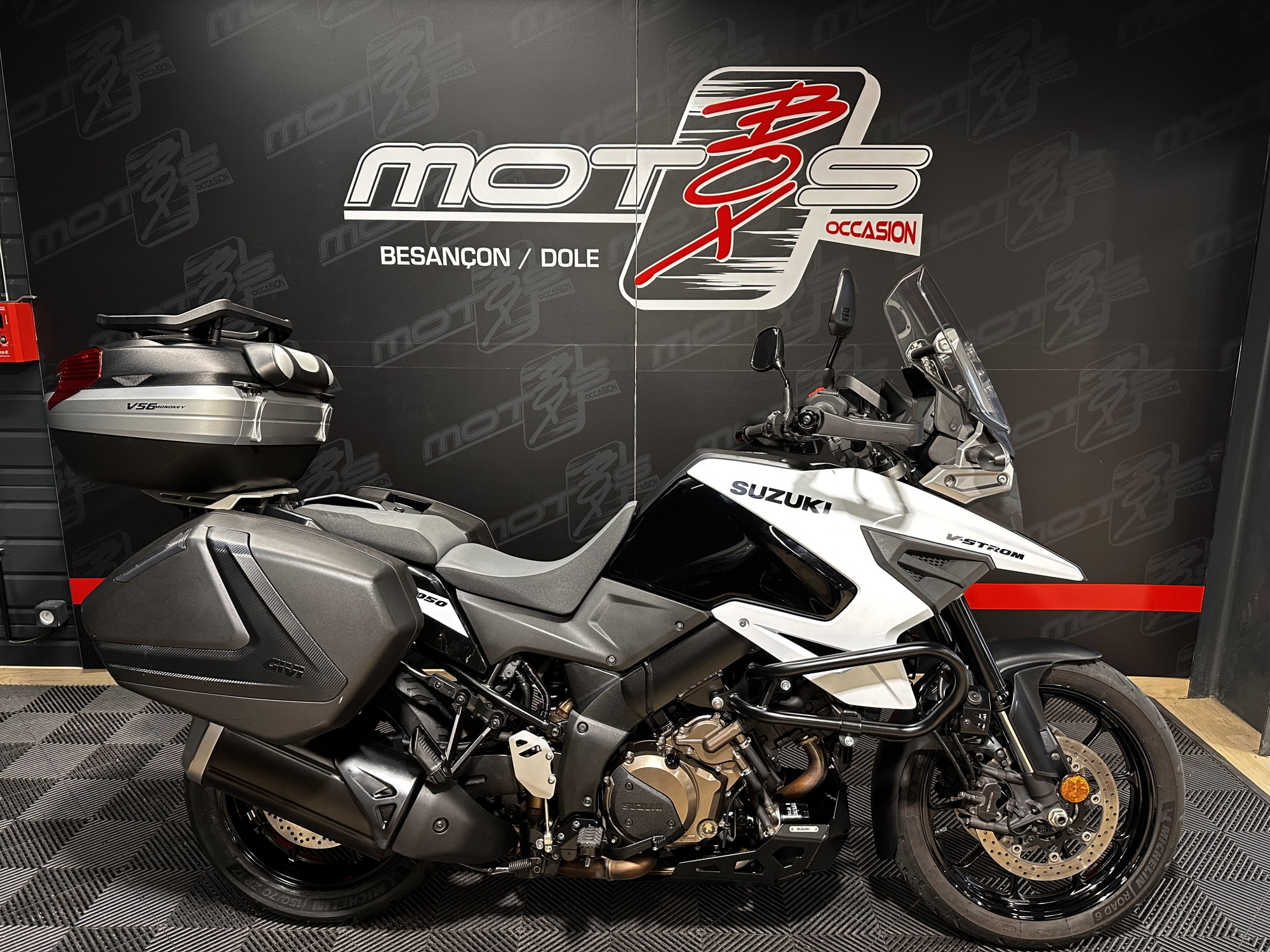 SUZUKI DL V-STROM 1050