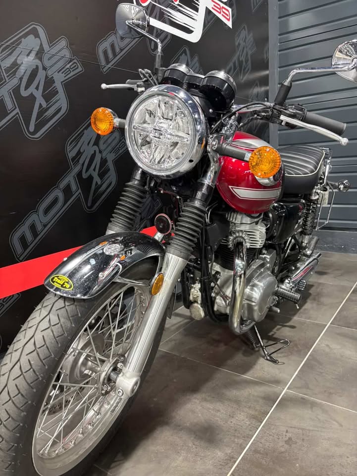 KAWASAKI W 800 - A PARTIR DE 160€/MOIS – Image 2
