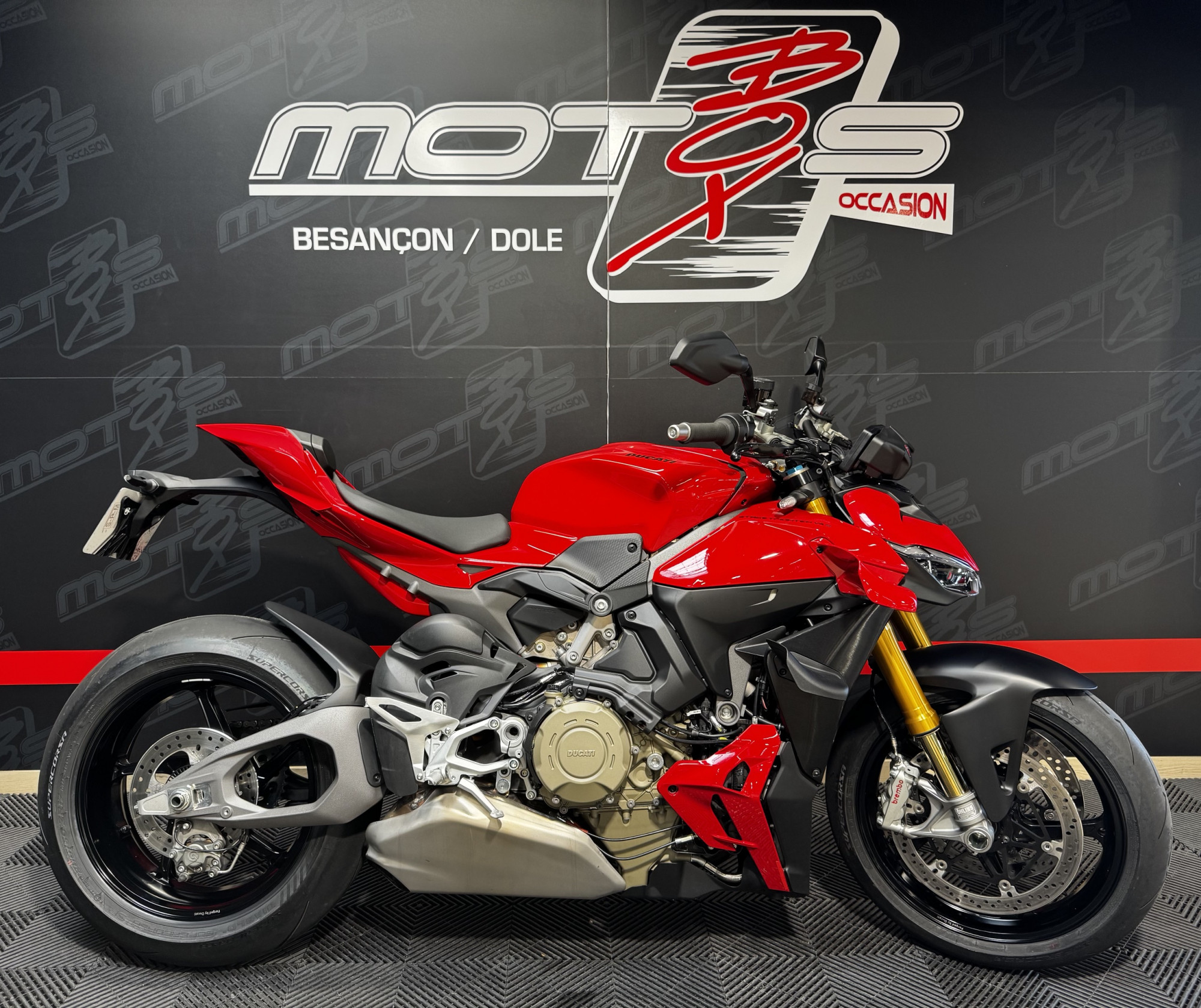 DUCATI STREETFIGHTER V4 S 2025 - A PARTIR DE 394€/MOIS