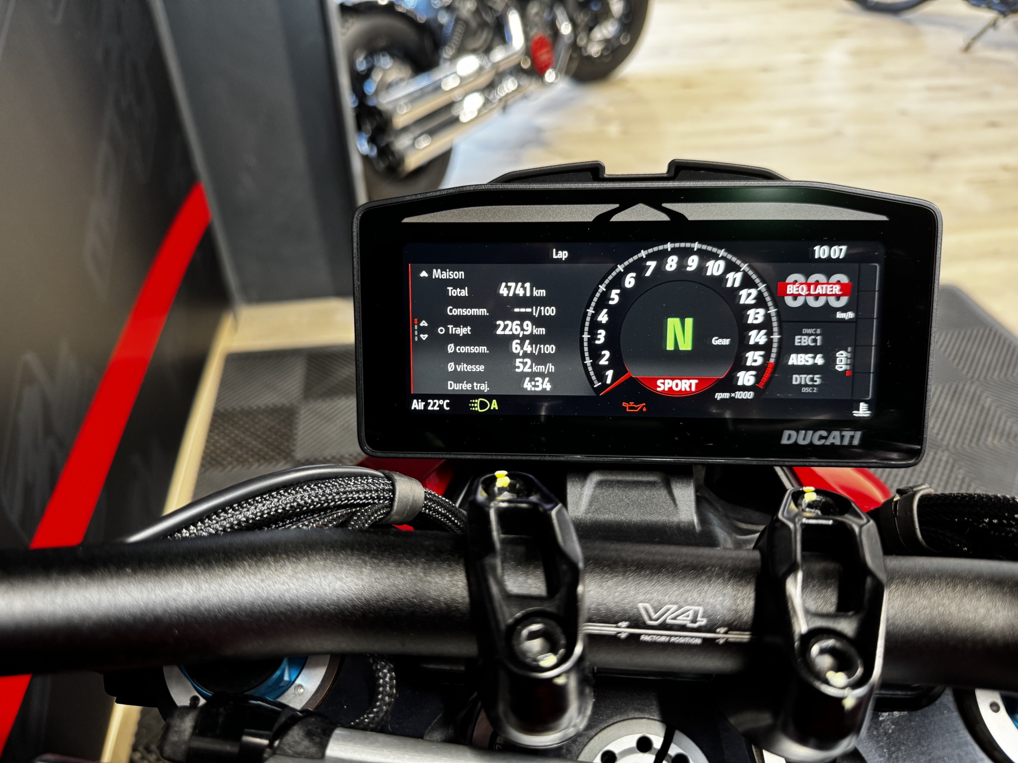 DUCATI STREETFIGHTER V4 S 2025 - A PARTIR DE 394€/MOIS – Image 7