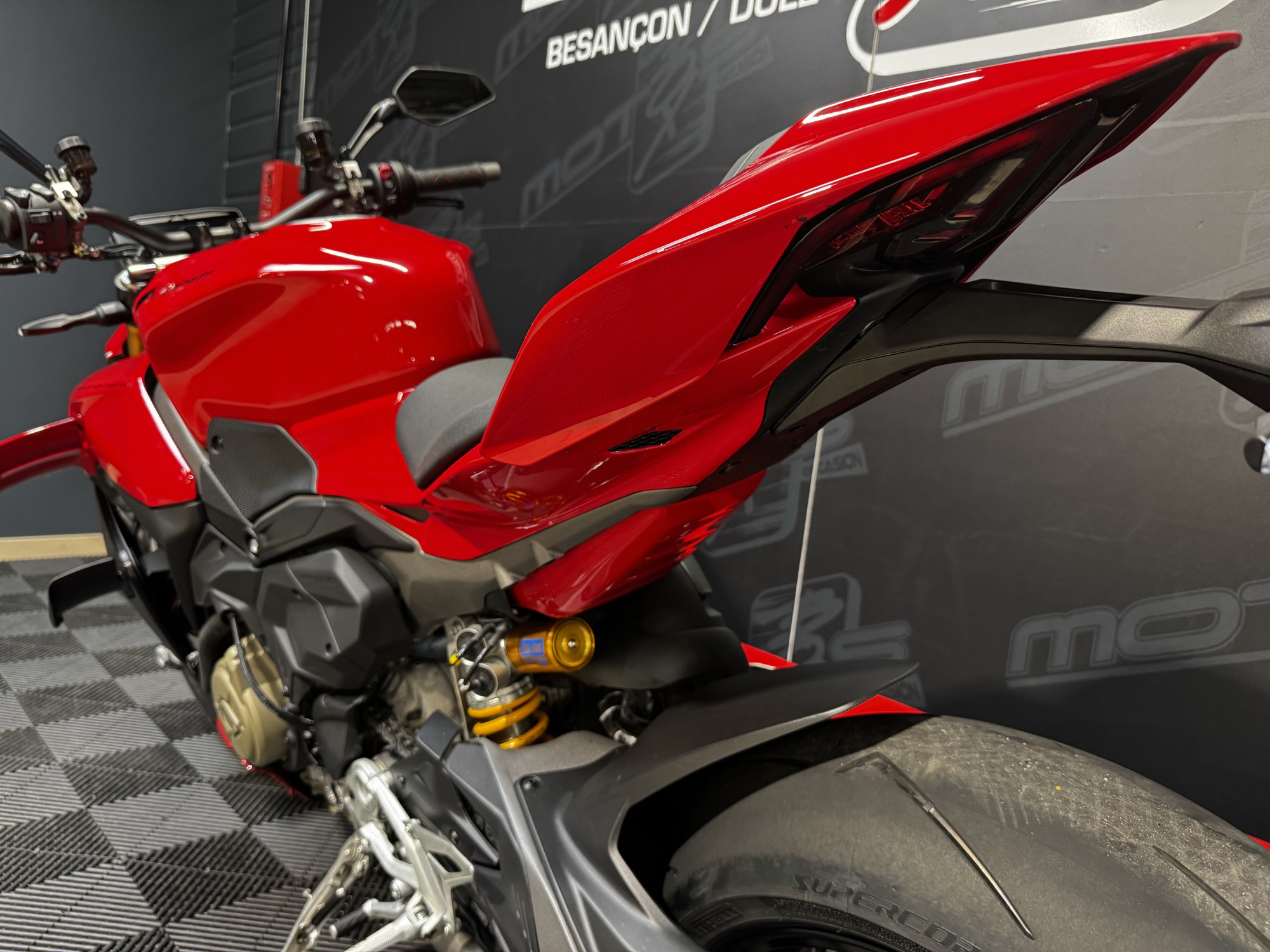 DUCATI STREETFIGHTER V4 S 2025 - A PARTIR DE 394€/MOIS – Image 9