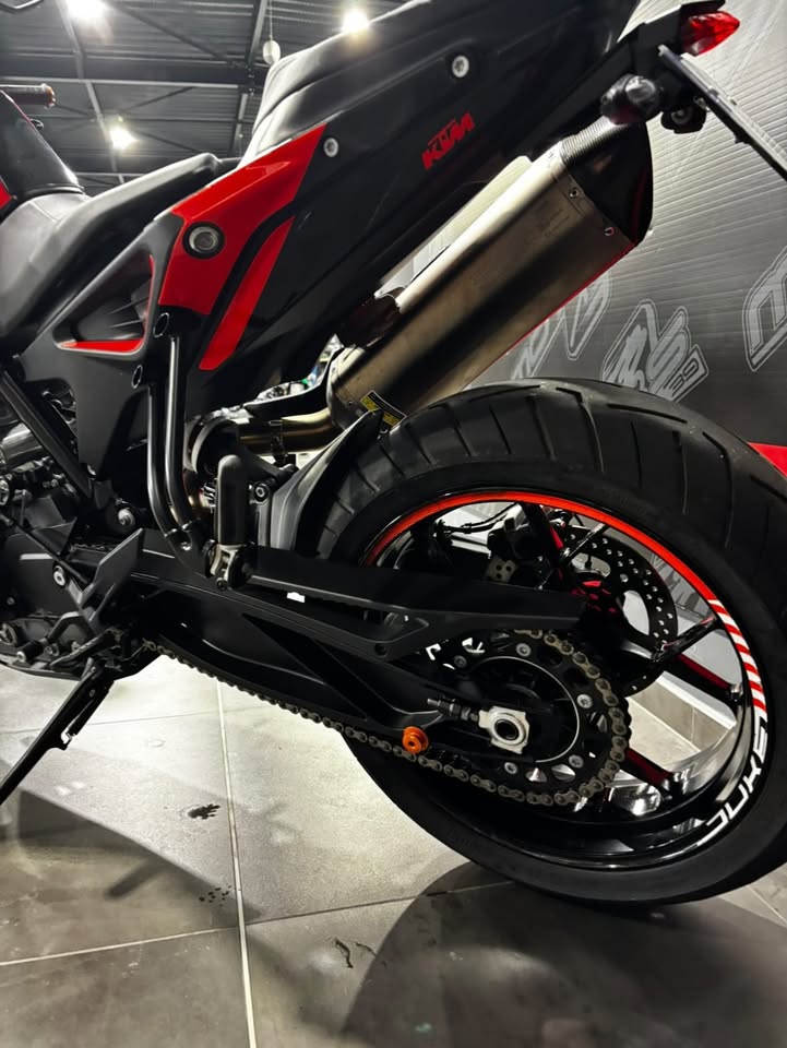 KTM 890 DUKE - A PARTIR DE 169€/MOIS – Image 4