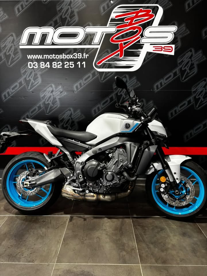YAMAHA MT-09 - A PARTIR DE 220€/MOIS